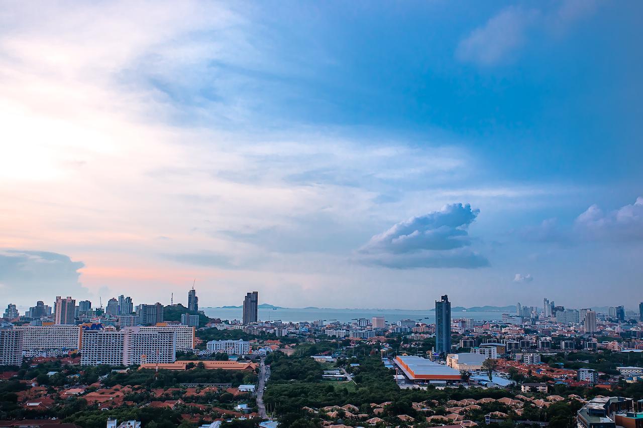 Dusit Grand Condo View Jomtien Beach Exterior foto